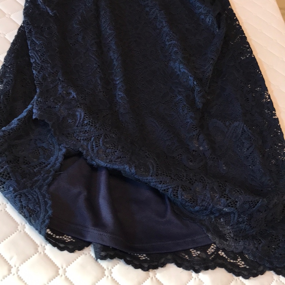 Pink Blush Maternity size Medium navy lace dress - Picture 7 of 7
